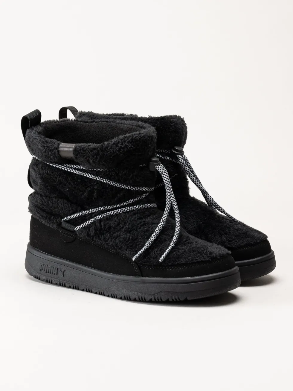 Puma - Snowbae Suede Wns - Svarta boots i fuskpäls