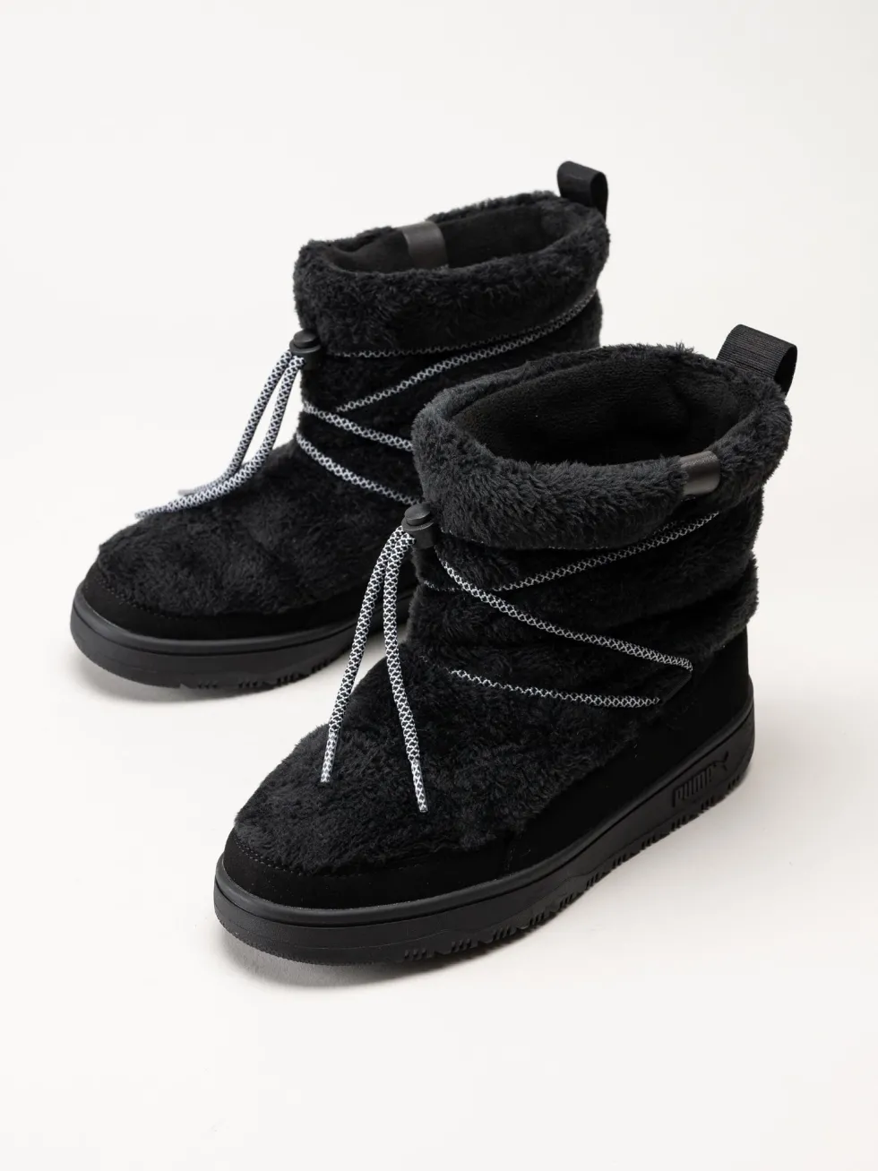 Puma - Snowbae Suede Wns - Svarta boots i fuskpäls