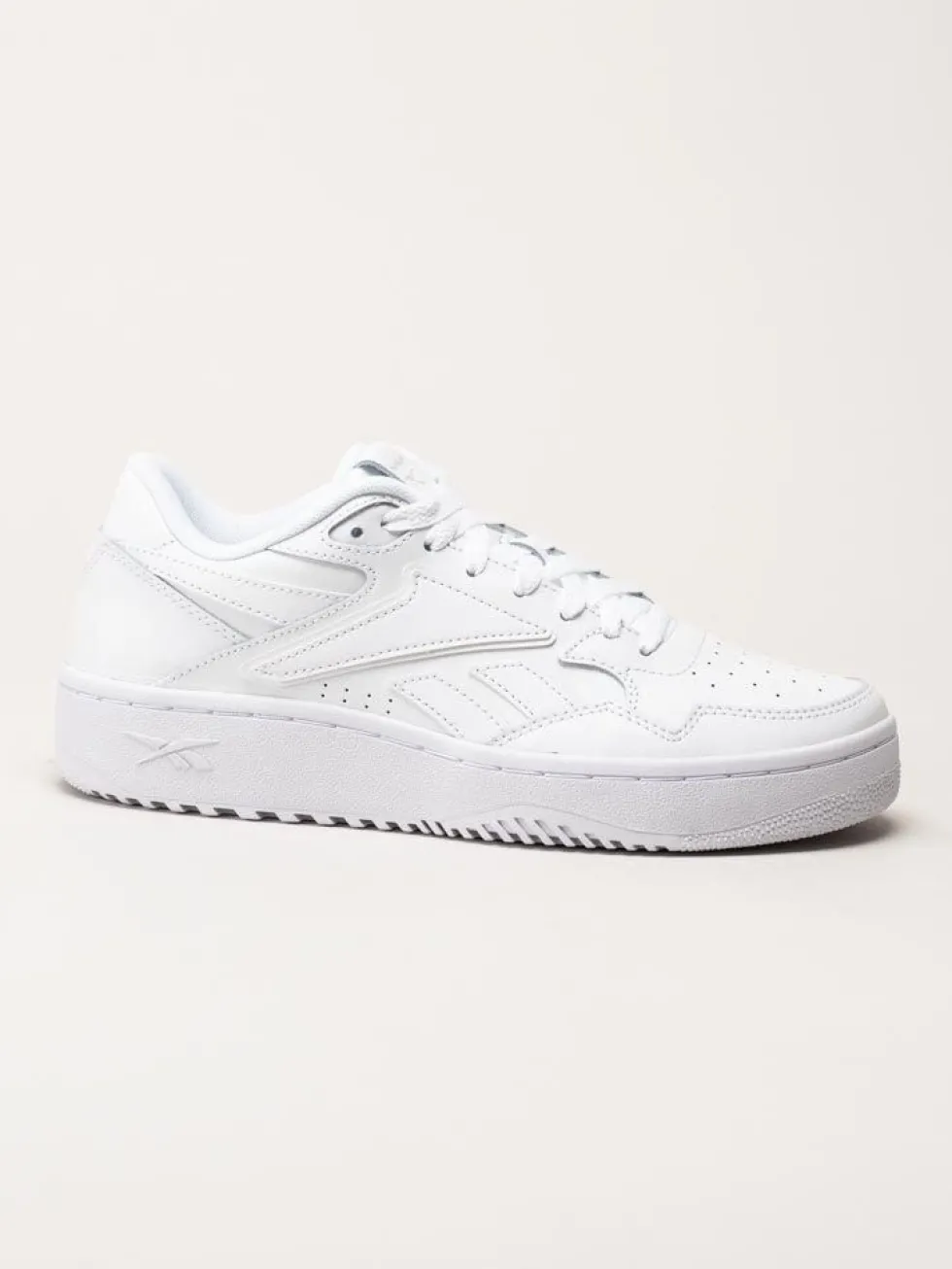 Reebok - ATR Chill - Vita sneakers i skinn
