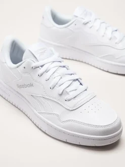 Reebok - BB 1000 - Vita sneakers i skinnimitation