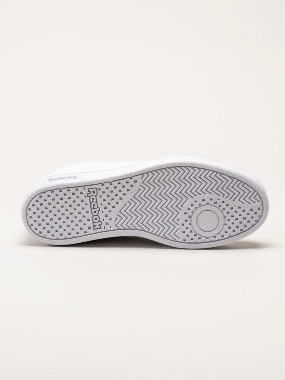 Reebok - Court Clean - Vita sneakers i skinnimitation