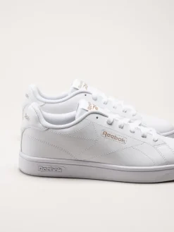 Reebok - Court Clean - Vita sneakers i skinnimitation