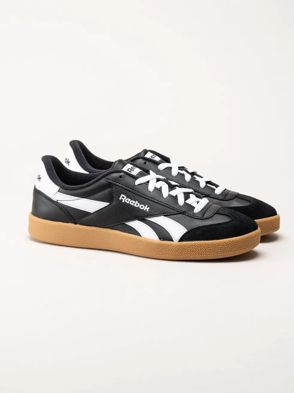 Reebok - Smash Edge S - Svarta sneakers i skinn och mocka