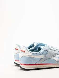 Reebok - World 70 - Ljusblå sneakers i nylon och mocka