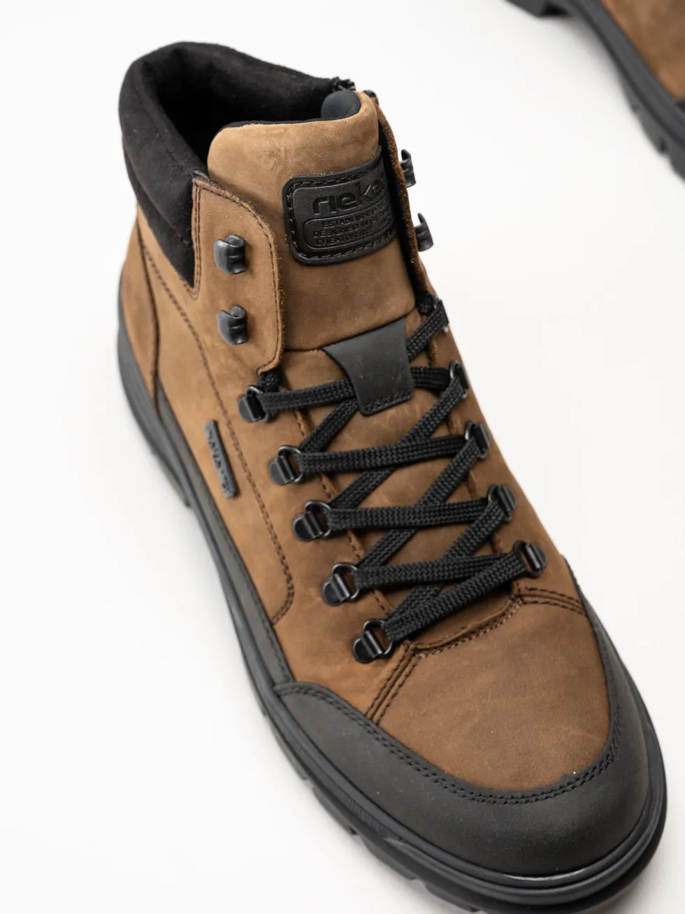 Rieker - Bruna broddkängor i oljad nubuck