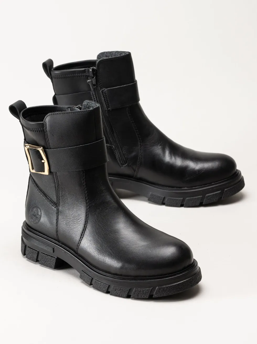 Rieker - Svarta boots i skinn