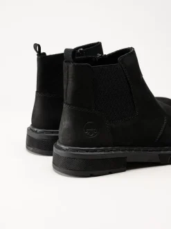 Rieker - Svarta fodrade boots i oljad nubuck
