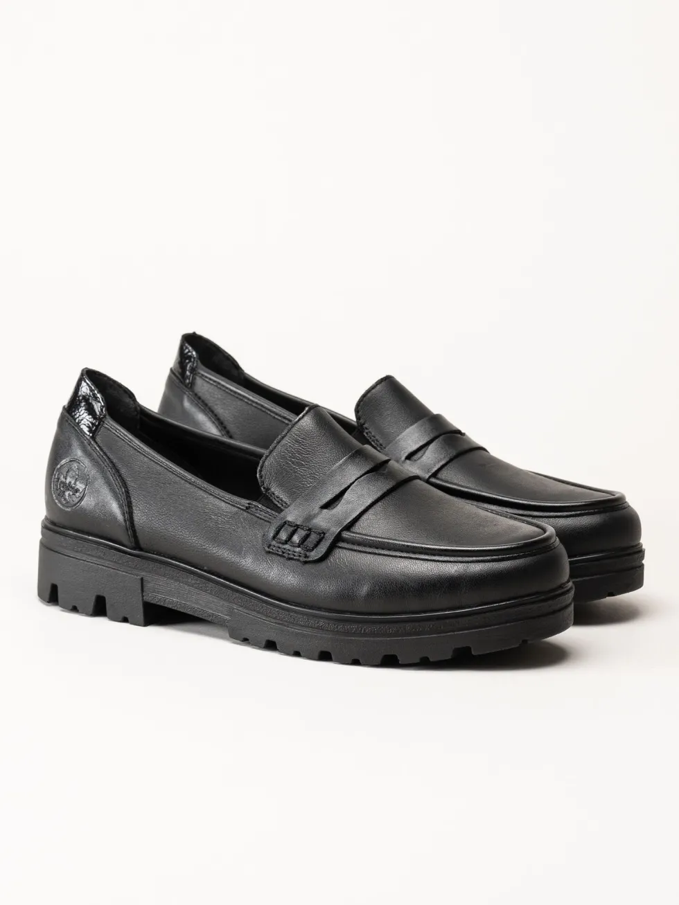 Rieker - Svarta loafers i skinn