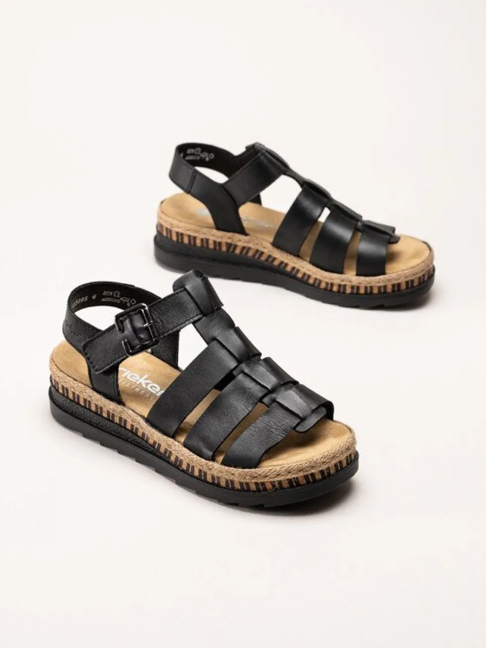 Rieker - Svarta sandaler i skinn
