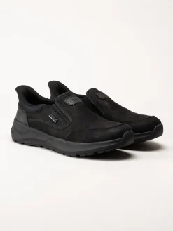 Rieker - Svarta slip on promenadskor i oljad nubuck