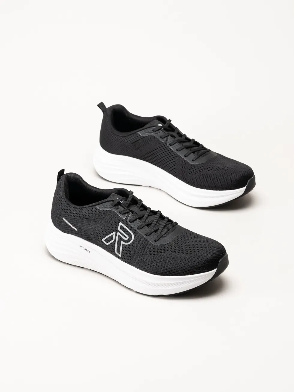 Rieker - Svarta sneakers i mesh