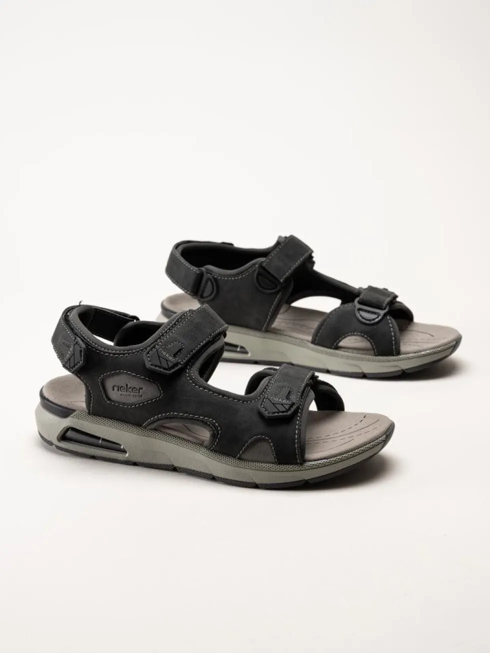 Rieker - Svarta sportiga sandaler