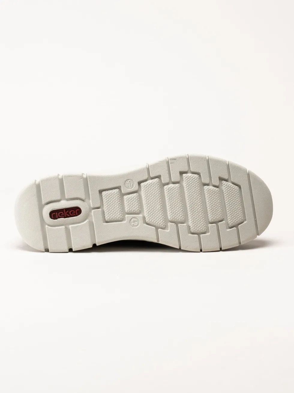 Rieker - Svarta sportiga slip on skor
