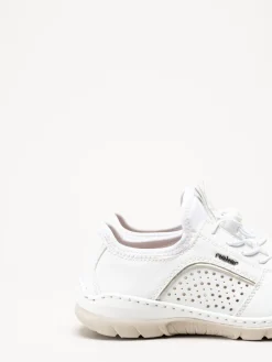 Rieker - Vita slip on skor i skinnimitation