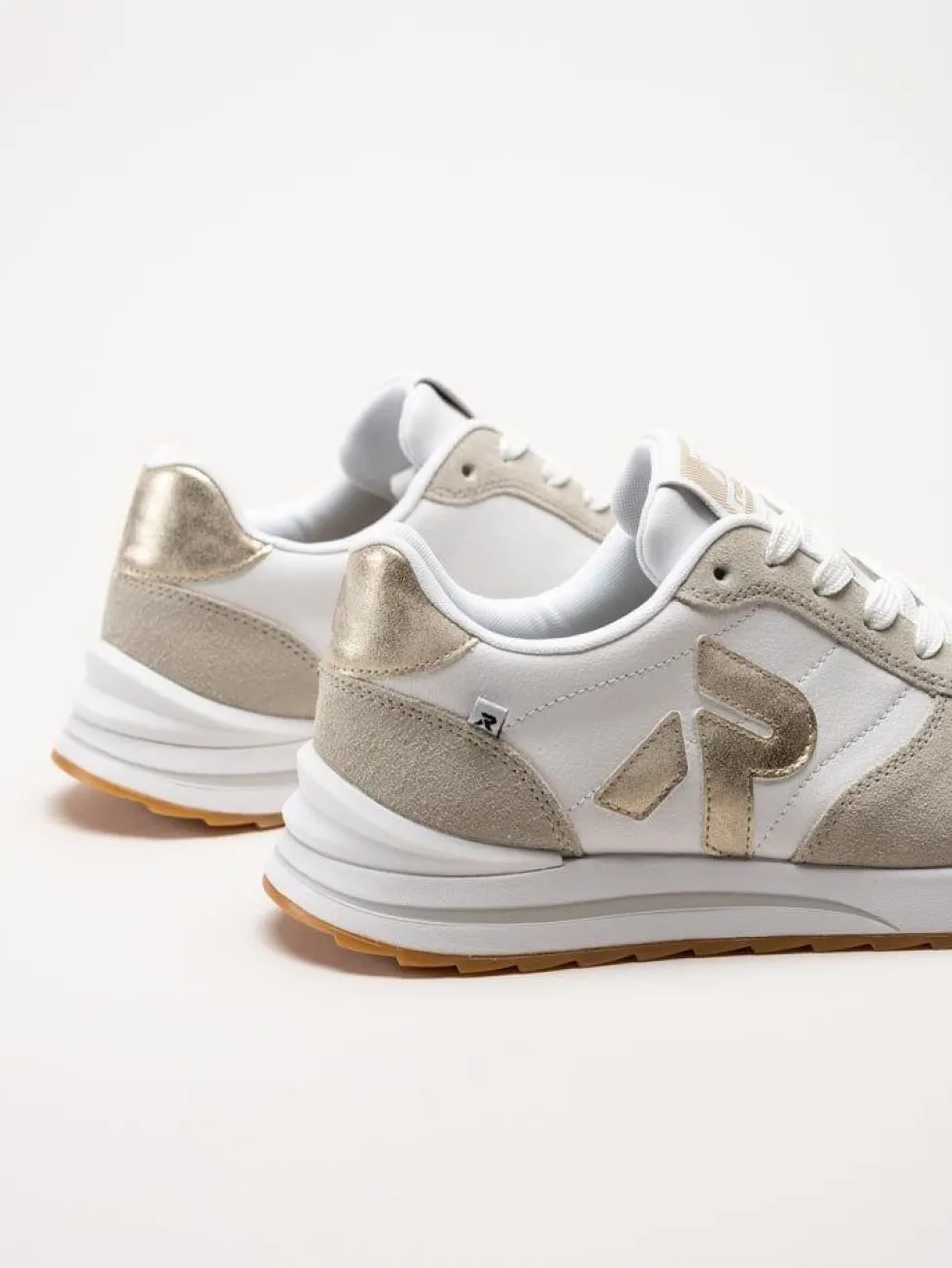 Rieker - Vit beige sneakers i skinn och mocka