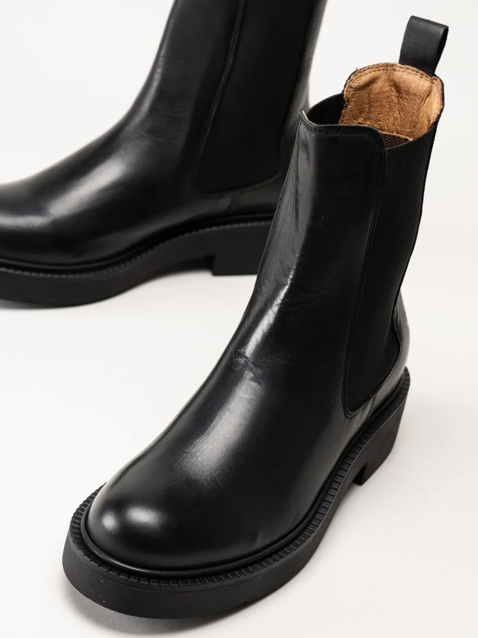 Rosa Negra - Svarta chelsea boots i skinn
