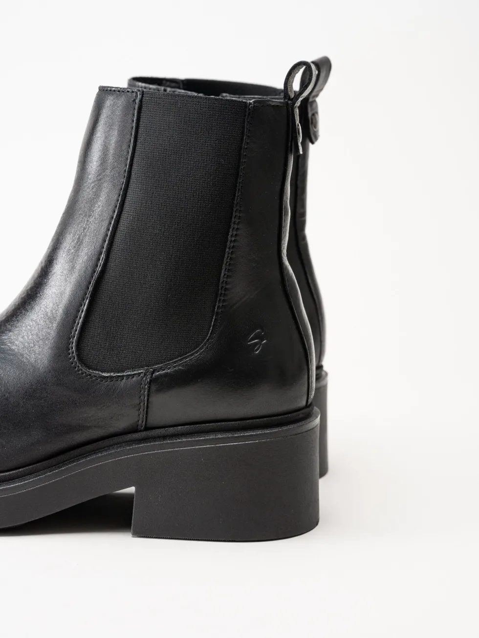 Shoedesign Copenhagen - Saddle - Svarta chelsea boots i skinn