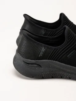 Skechers - Arch Fit 2.0 - Svarta slip-ins sneakers