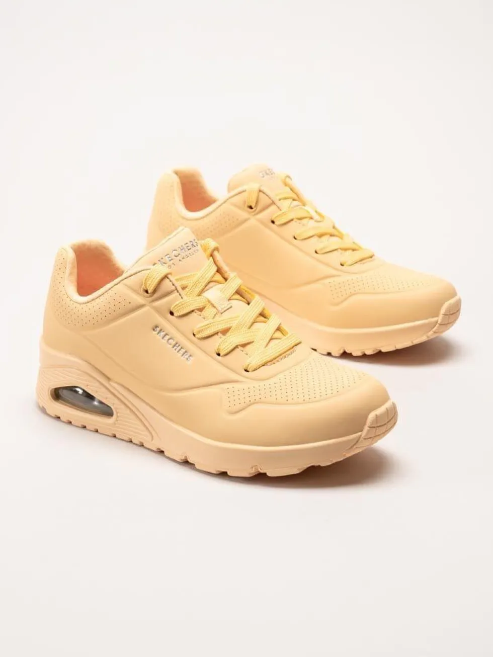 Skechers - Uno - Stand On Air - Gula sneakers i skinnimitation