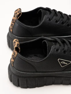 S.Oliver - Svarta sneakers med platåsula