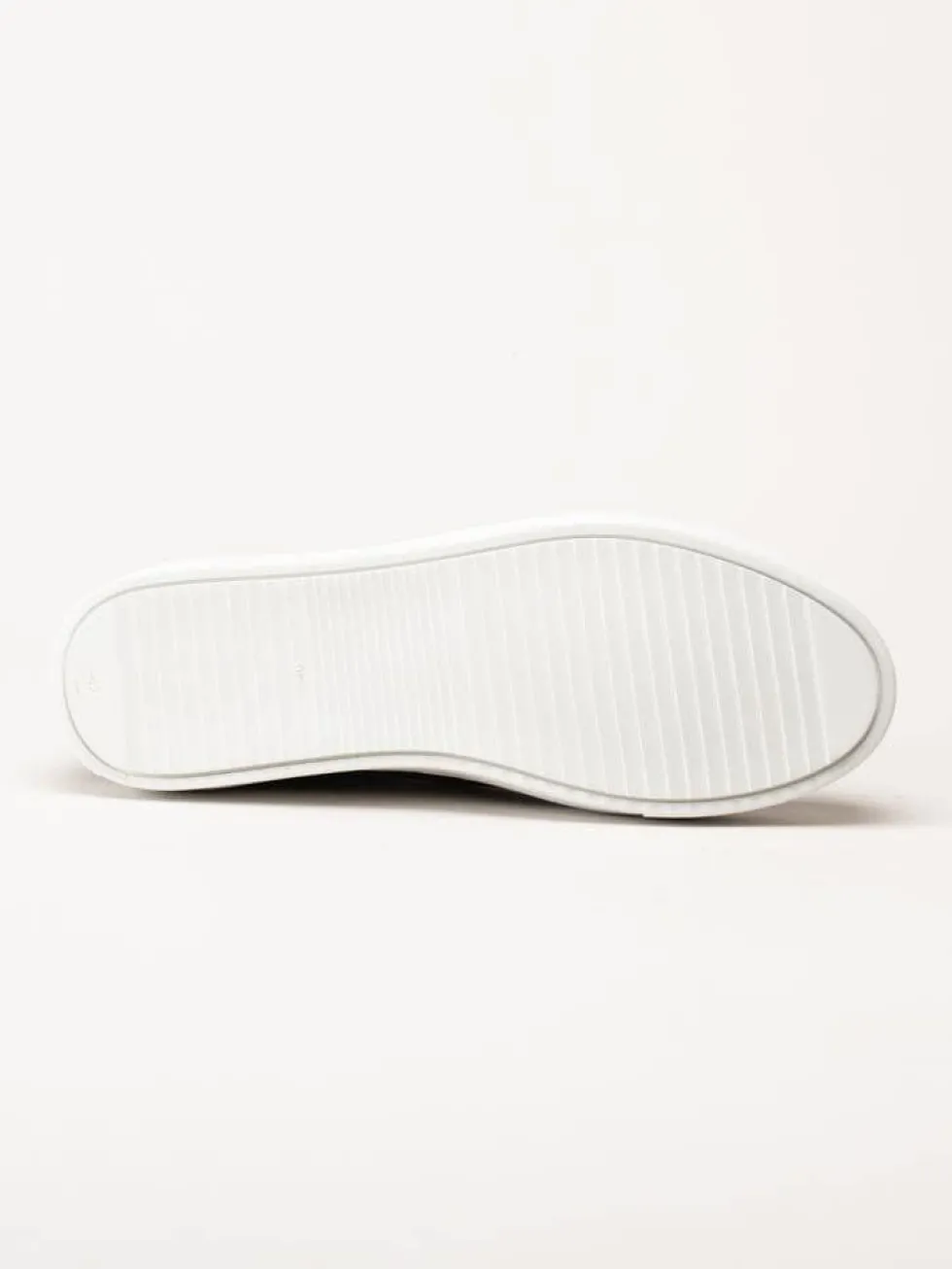 Strömberg - Arezzo - Bruna sneakers i skinn