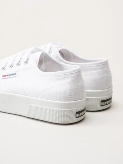 Superga - 2740 Platform - Vita platåsneakers i textil
