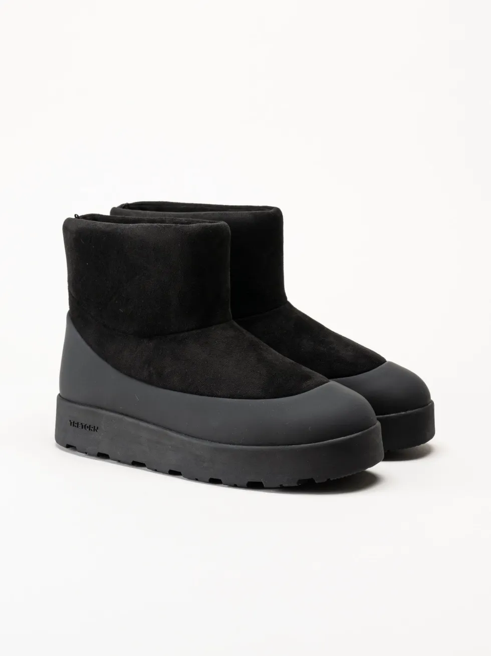 Tretorn - Asto Low Hybrid W - Svarta fodrade boots