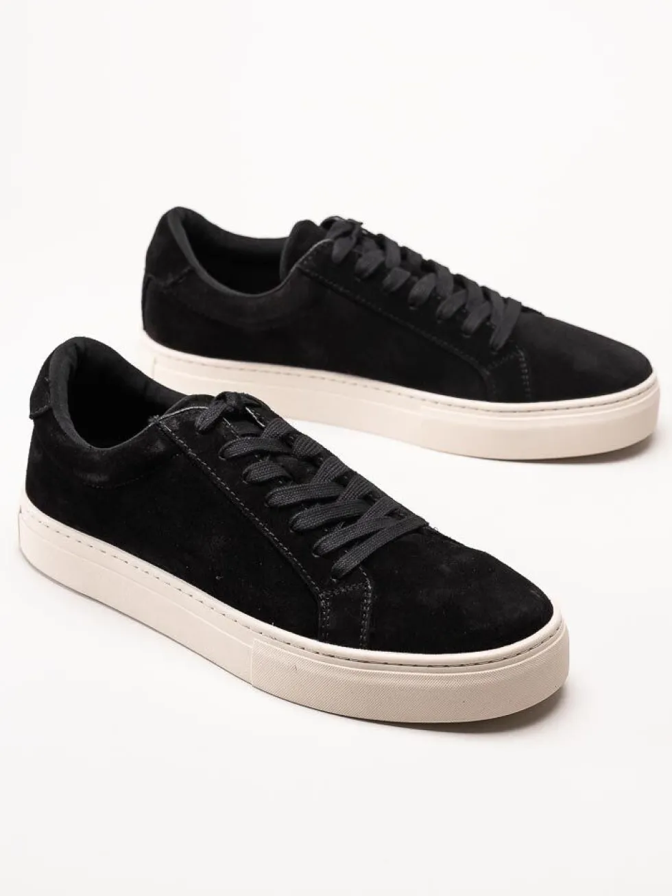 Vagabond - Paul 2.0 - Svarta sneakers i mocka
