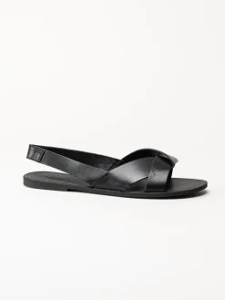 Vagabond - Tia 2.0 - Svarta platta sandaler i skinn