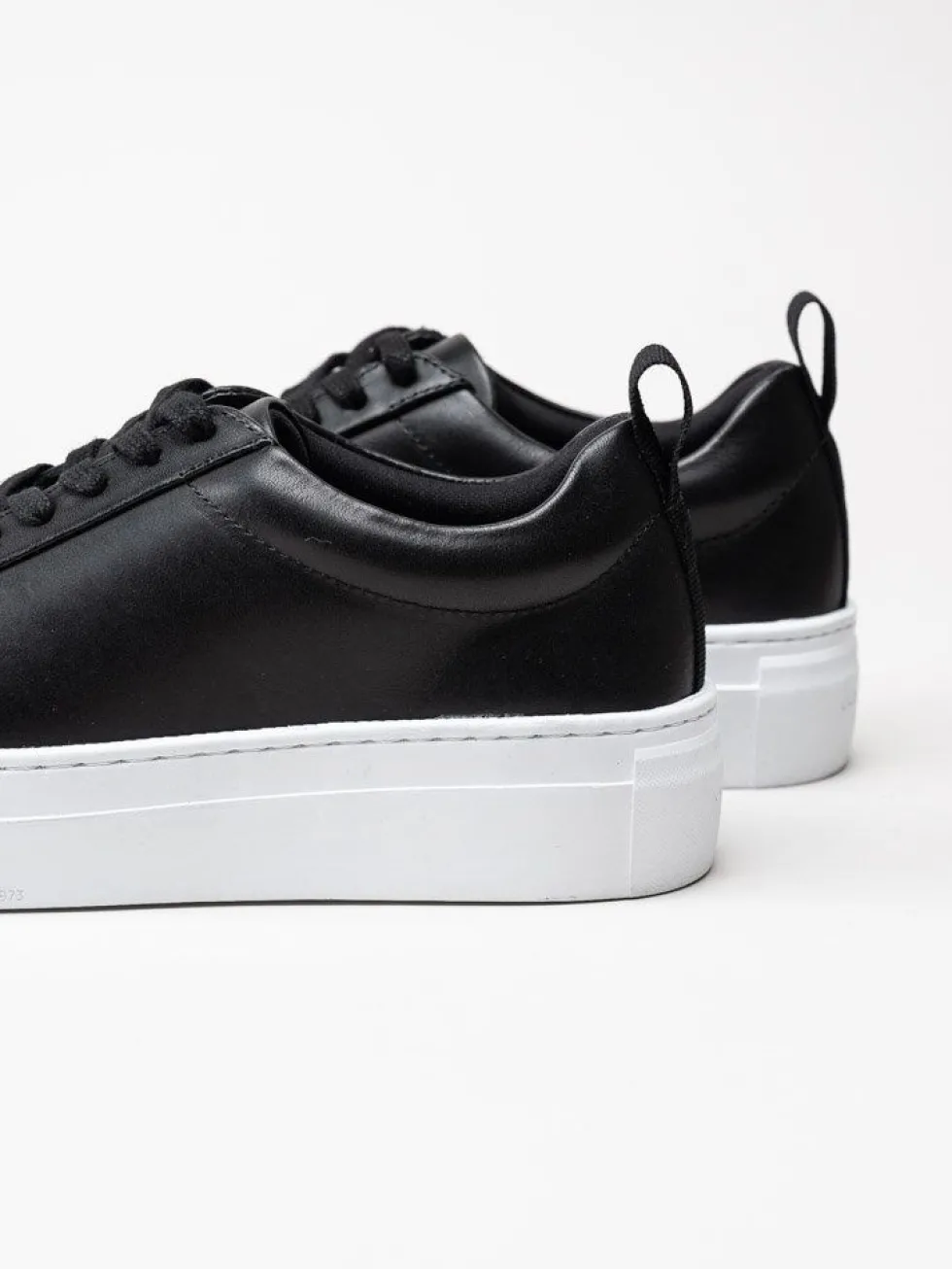 Vagabond - Zoe Platform - Svarta sneakers med platåsula